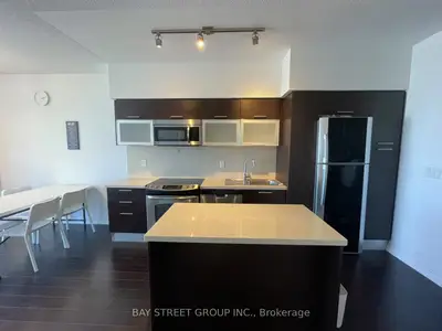 386 Yonge Street 3505, Toronto C01, On M5b 0a5