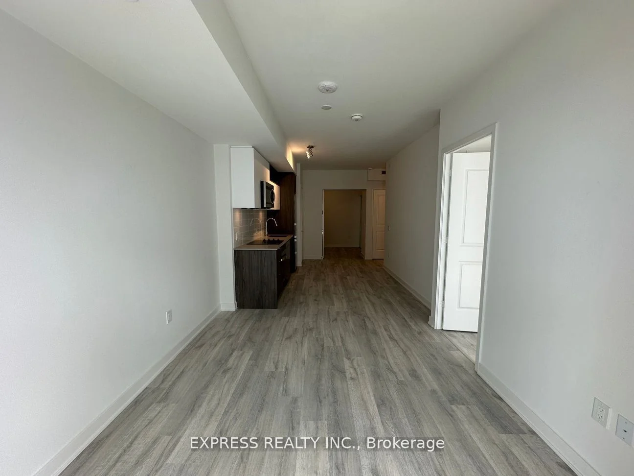 100 Dalhousie Street 4811, Toronto C08, On M5b 0c7
