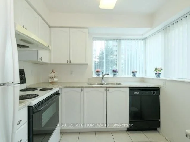 29 Pemberton Avenue 203, Toronto C14, ON M2M 4L5