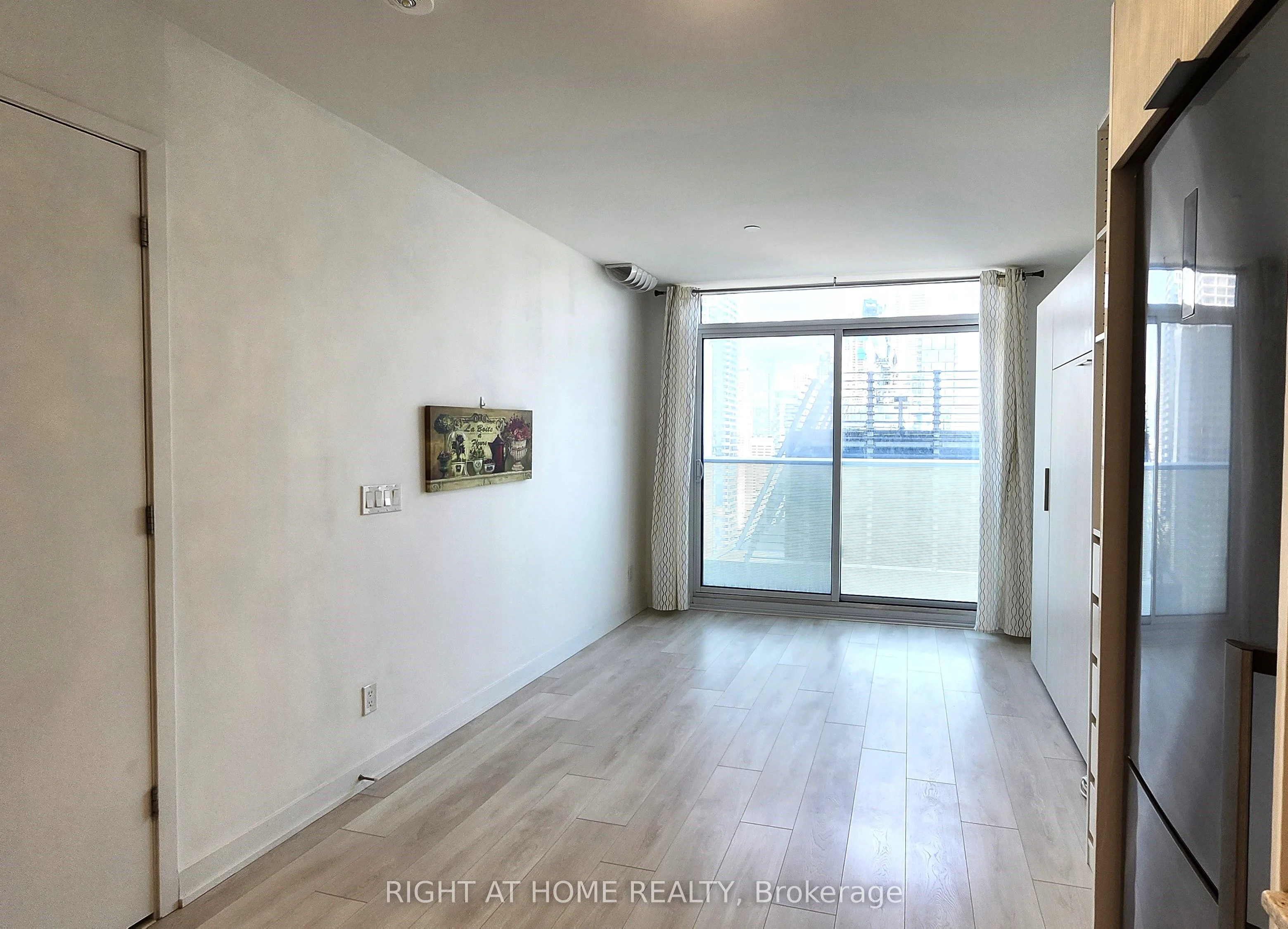 501 Yonge Street 2704, Toronto C08, On M4y 0g8