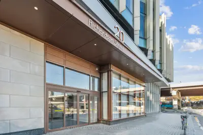 20 Richardson Street 513, Toronto C08, On M5a 4j9