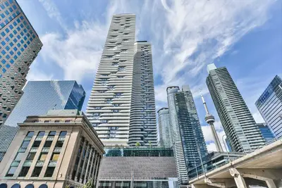 Condo Apartment in Toronto