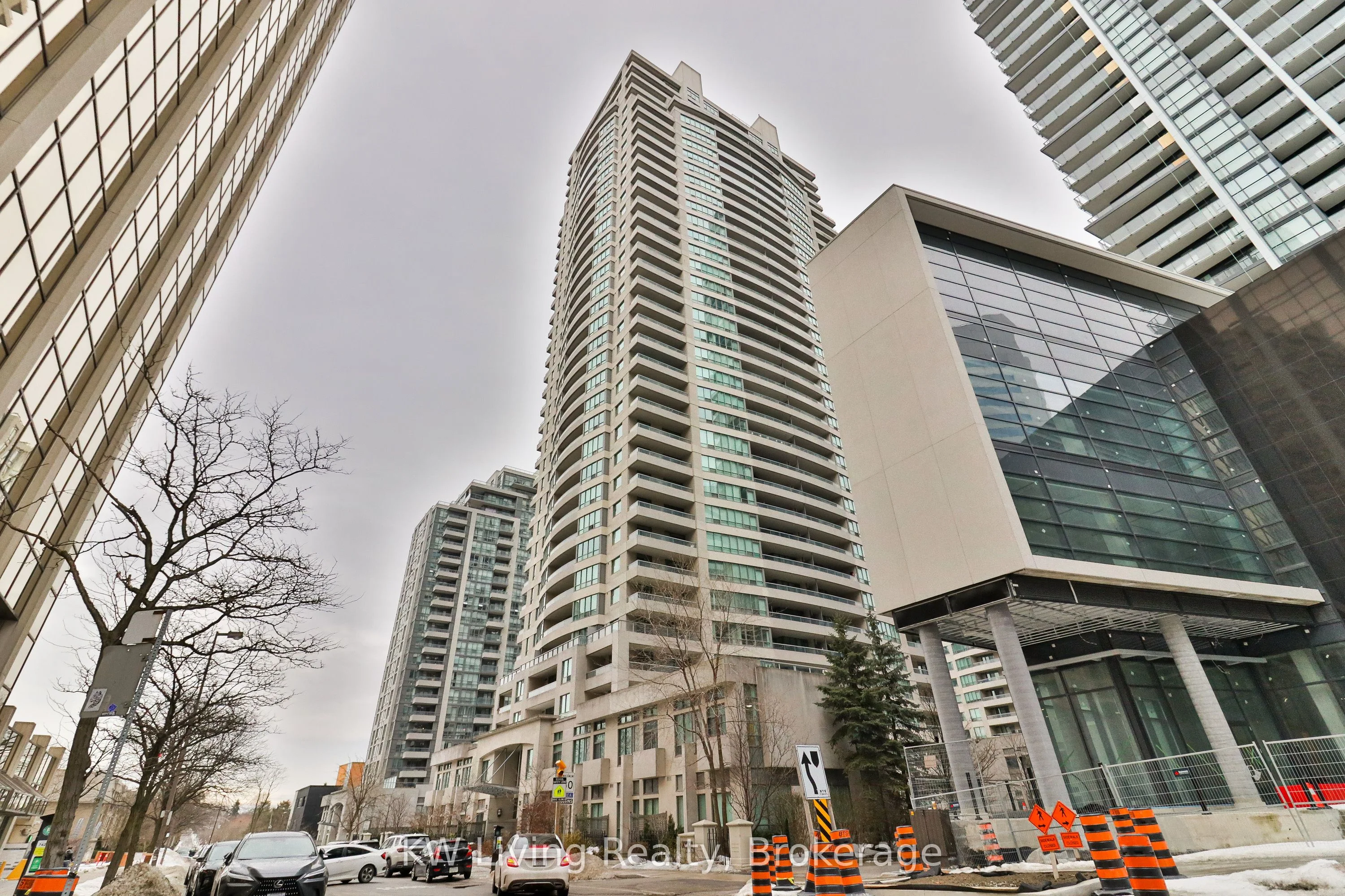 Condo Apartment in Toronto