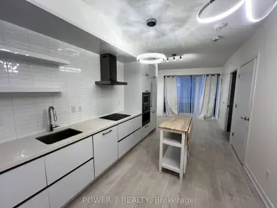2221 Yonge Street 4204, Toronto C10, On M4s 0b8