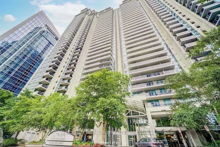 Condo Apartment in Toronto