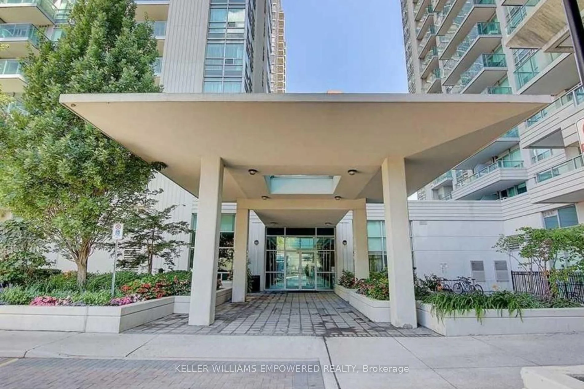 31 Bales Avenue 1515, Toronto C14, ON M2N 7L6