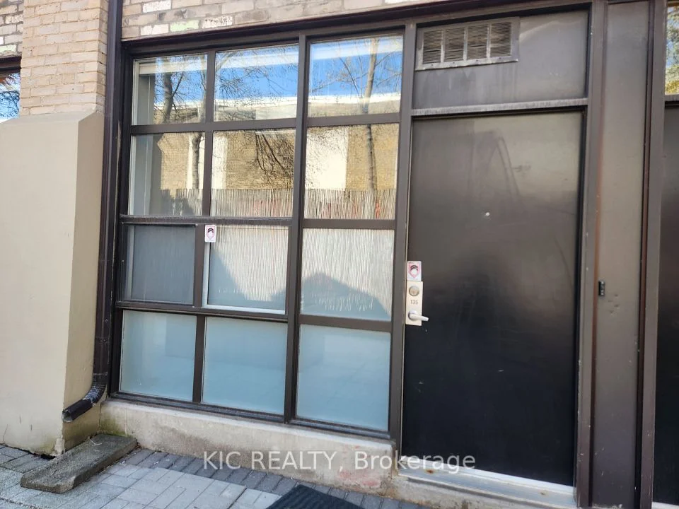 284 St Helens Avenue 135, Toronto C01, On M6h 4a4
