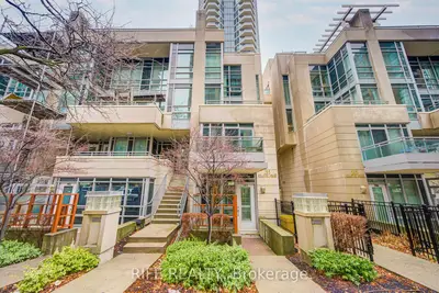 Condo Townhouse in Toronto