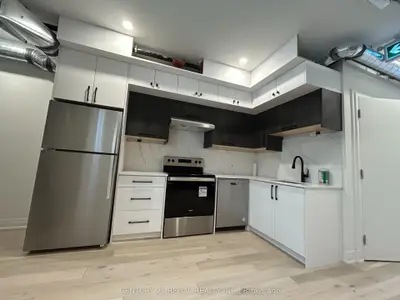 1171 Dundas Street W 3rd Floor, Toronto C01, On M6j 1x3