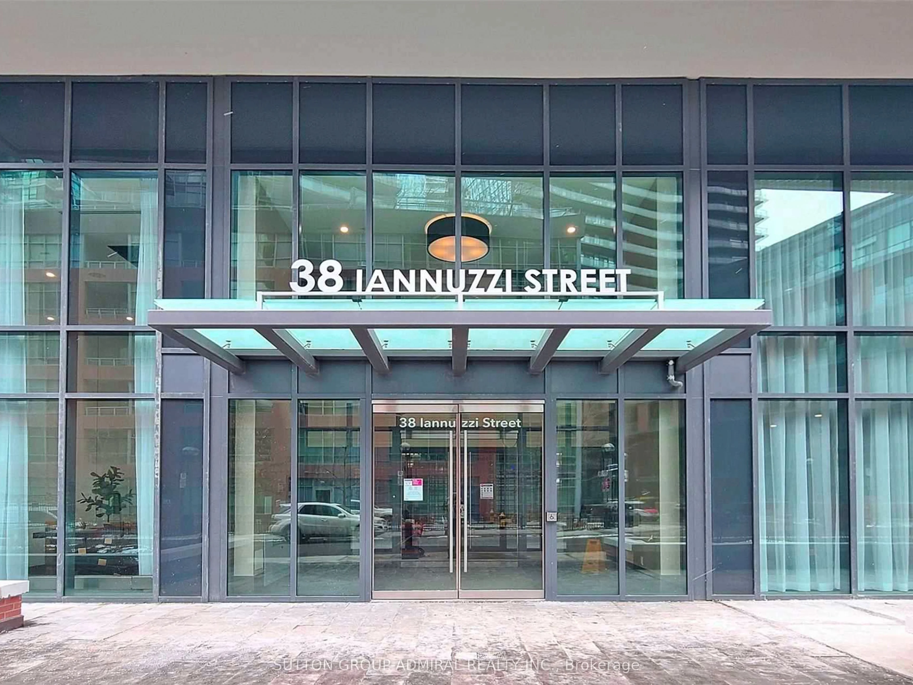 Condo Apartment in Toronto