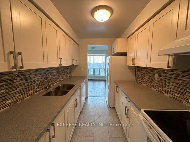 942 Yonge Street 1102, Toronto C02, On M4w 3s8