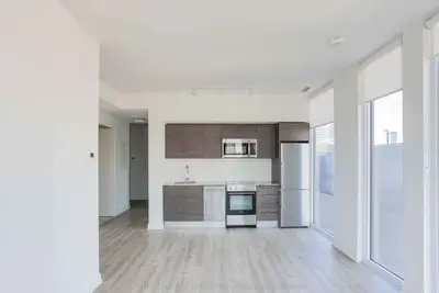 28 Wellesley Street E 2509, Toronto C08, On M4y 0c4