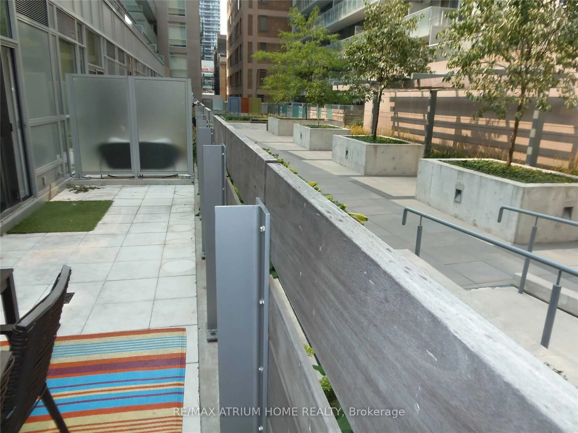 30 Nelson Street 213, Toronto C01, On M5v 0h5