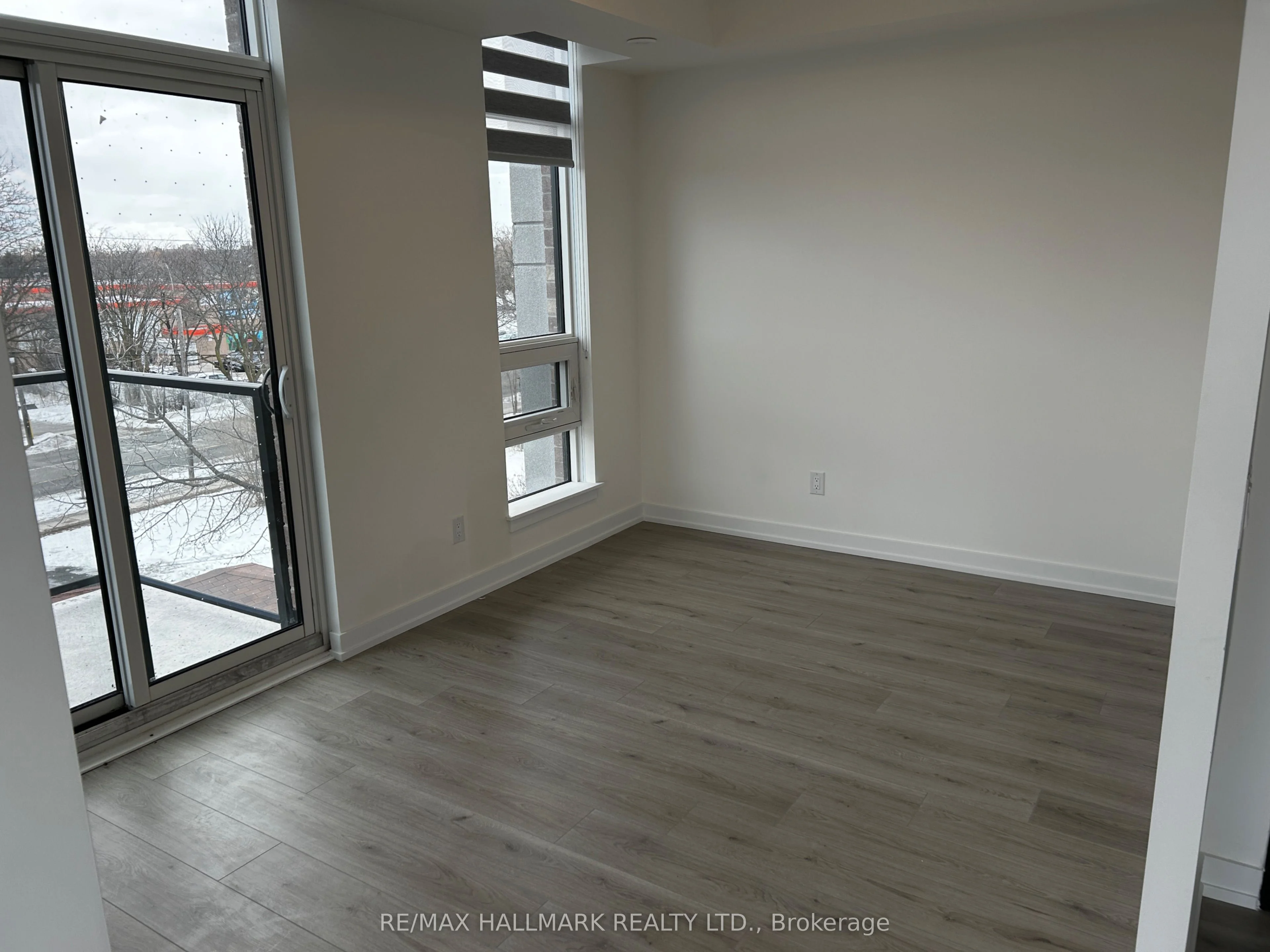35-851 Sheppard Avenue W 4, Toronto C06, ON M3H 0G2