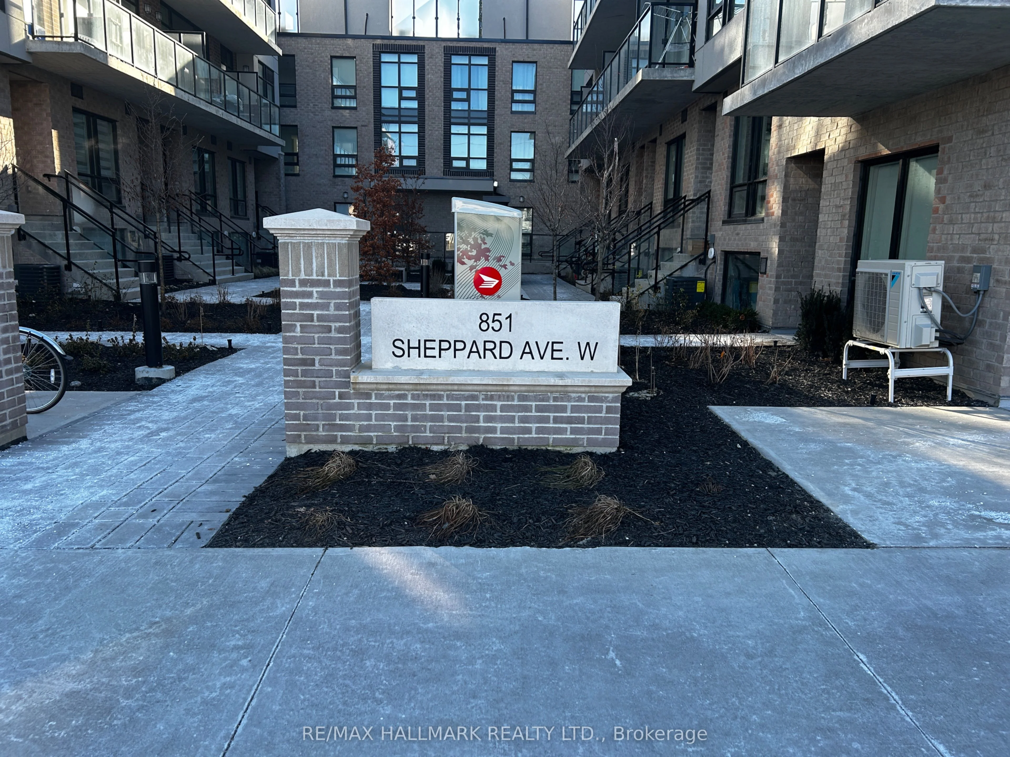 Condo Apartment in Toronto