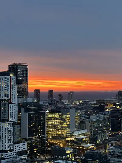 230 Simcoe Street 3214, Toronto C01, On M5t 0g7