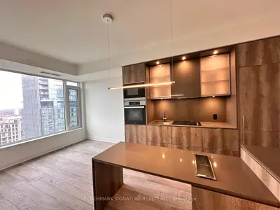 11 Yorkville Avenue 2102, Toronto C02, On M4w 0b7