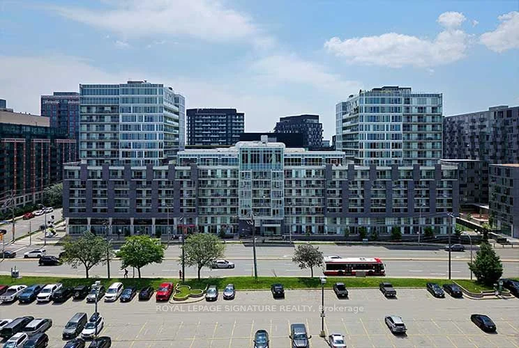 Condo Apartment in Toronto
