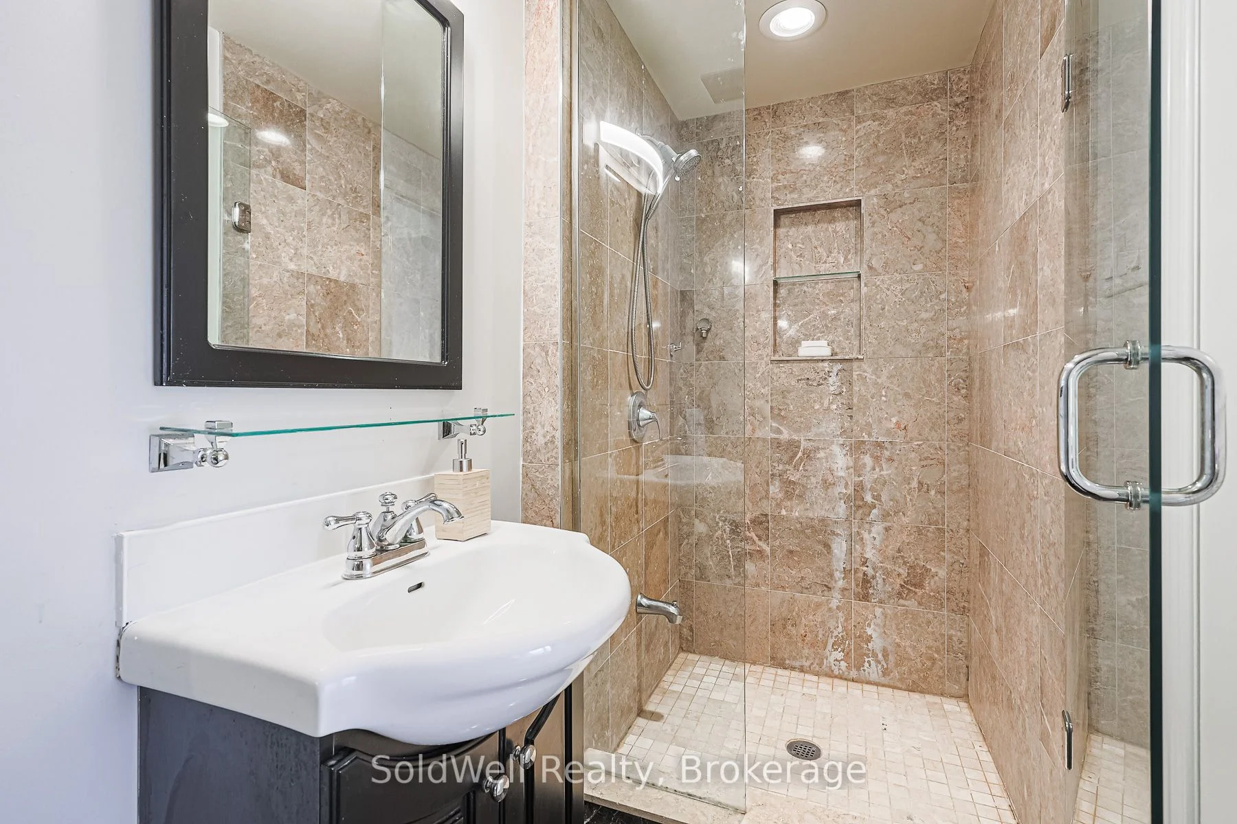 62 Flaming Roseway , Toronto C14, ON M2N 5W8
