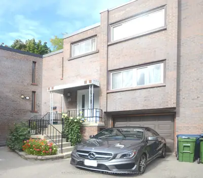 Condo Townhouse in Toronto
