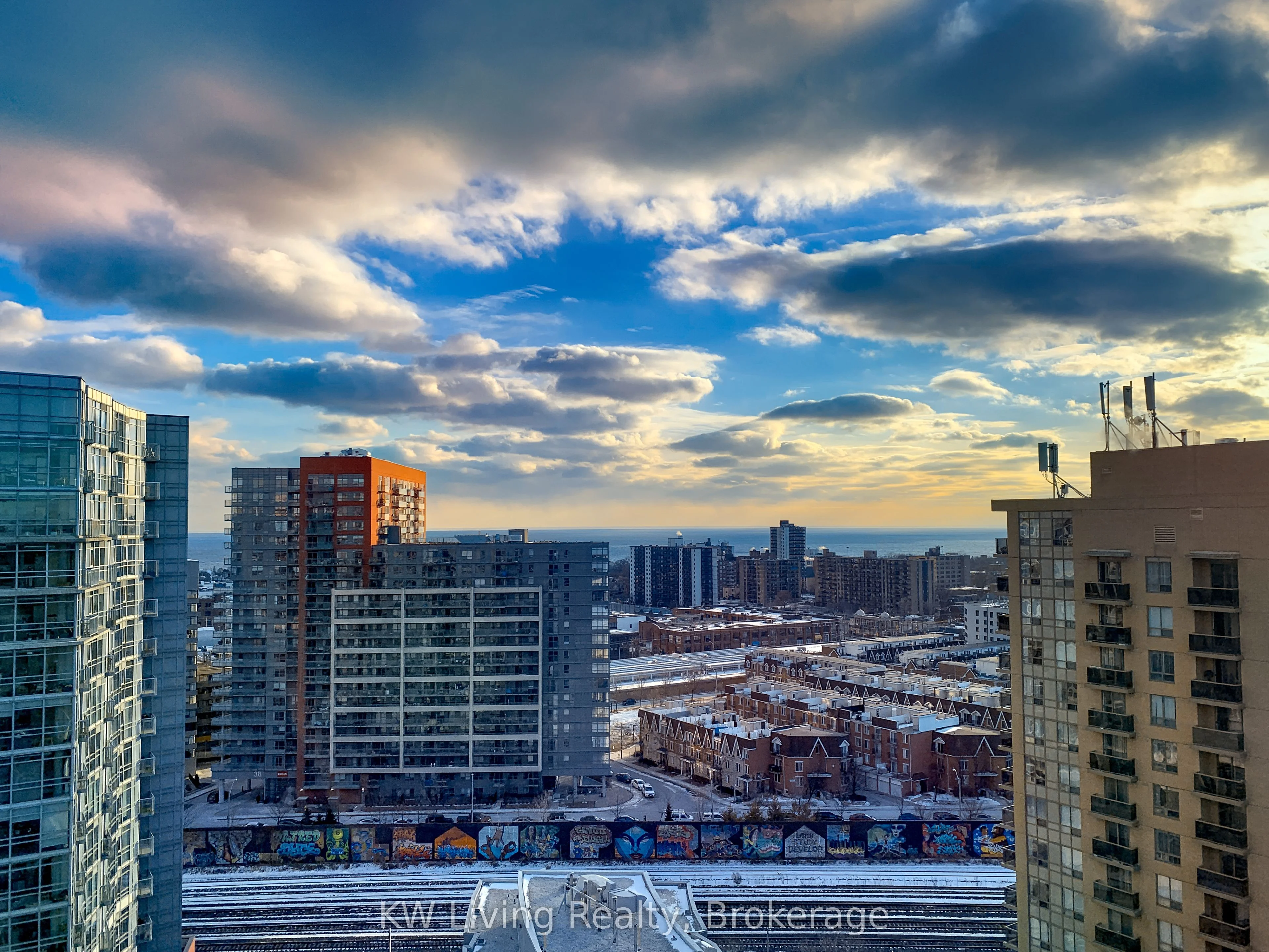 68 Abell Street 2210, Toronto C01, On M6j 0b1