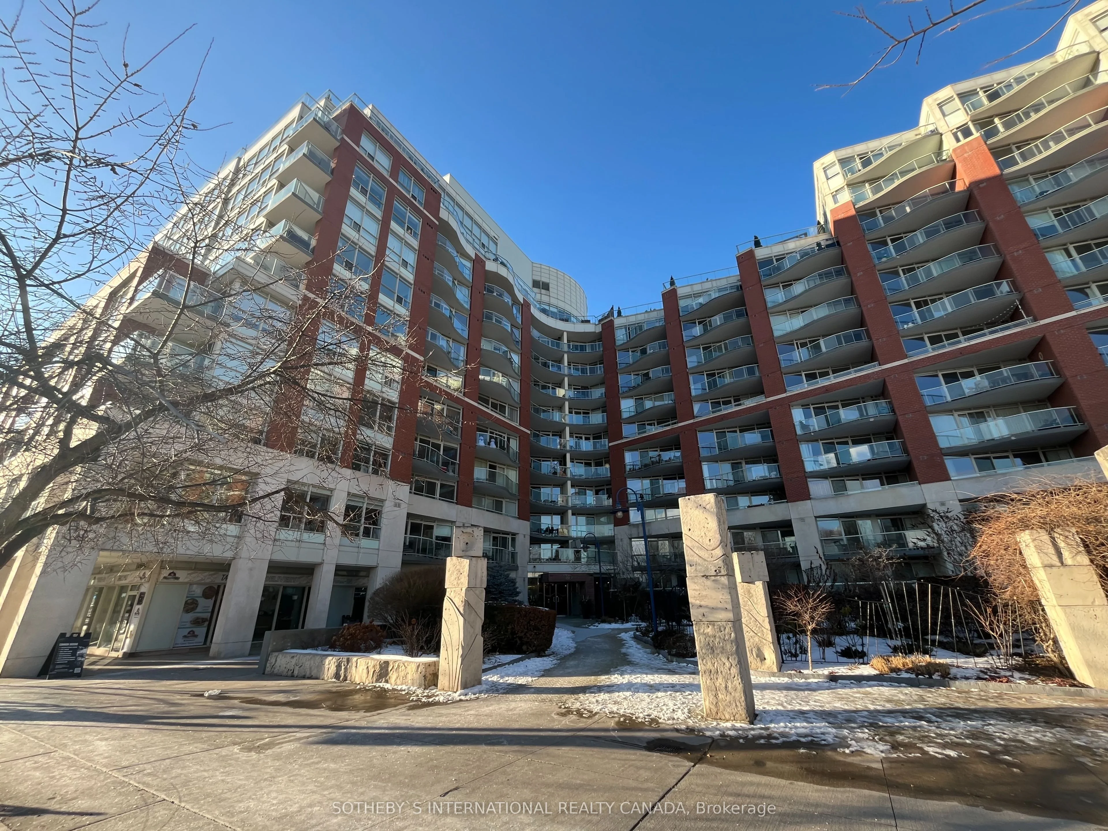Condo Apartment in Toronto