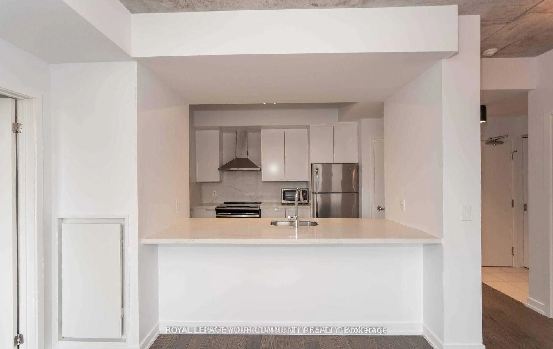 400 Wellington Street W 1003, Toronto C01, ON M5V 1E3