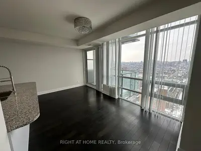 825 Church Street 2903, Toronto C09, On M4w 3z4
