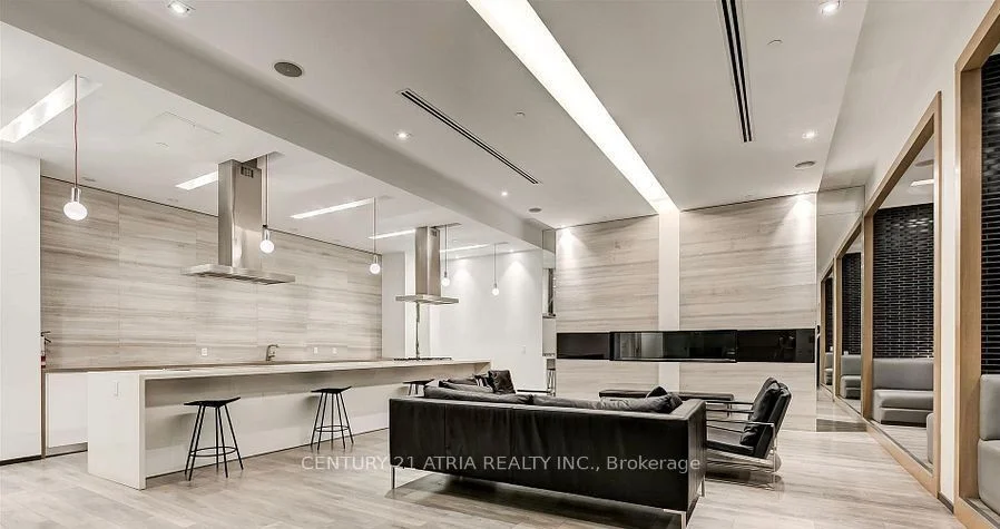1030 King Street W 601, Toronto C01, ON M6K 3N3