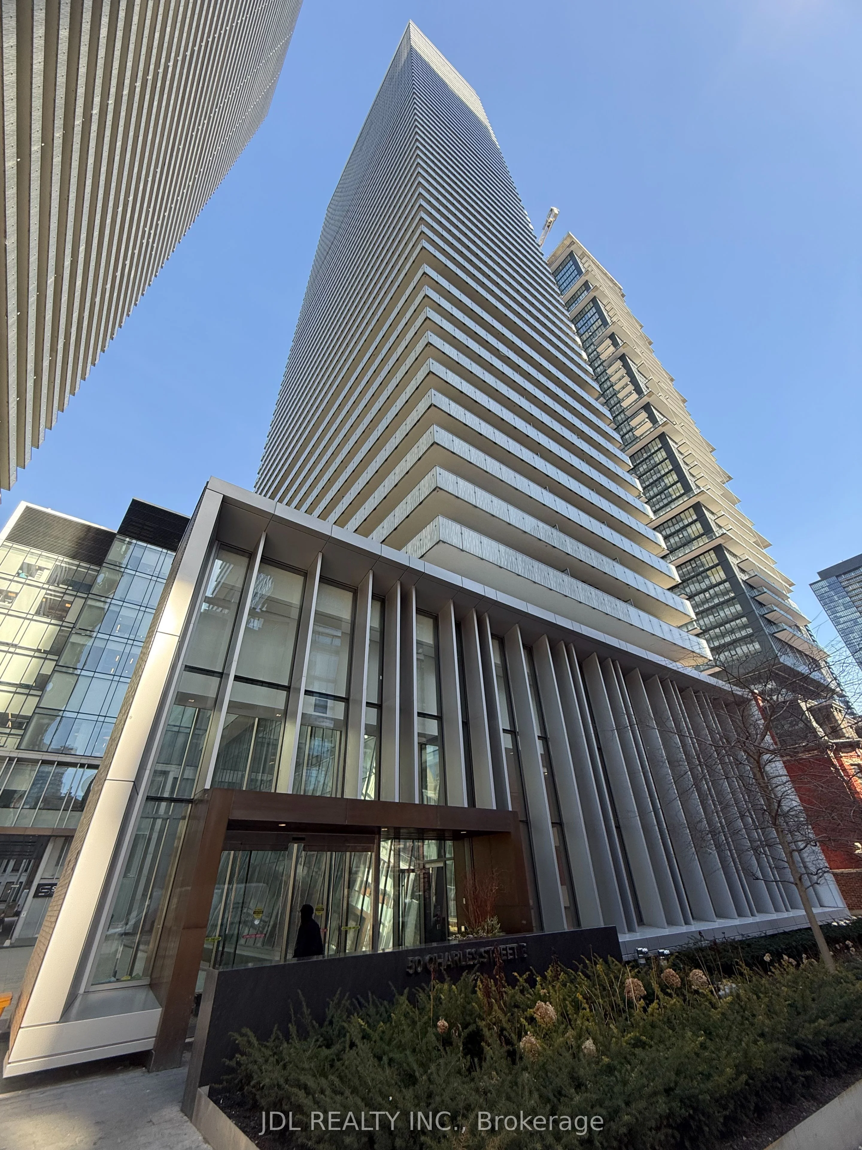 50 Charles Street E 3703, Toronto C08, ON M4Y 1T1
