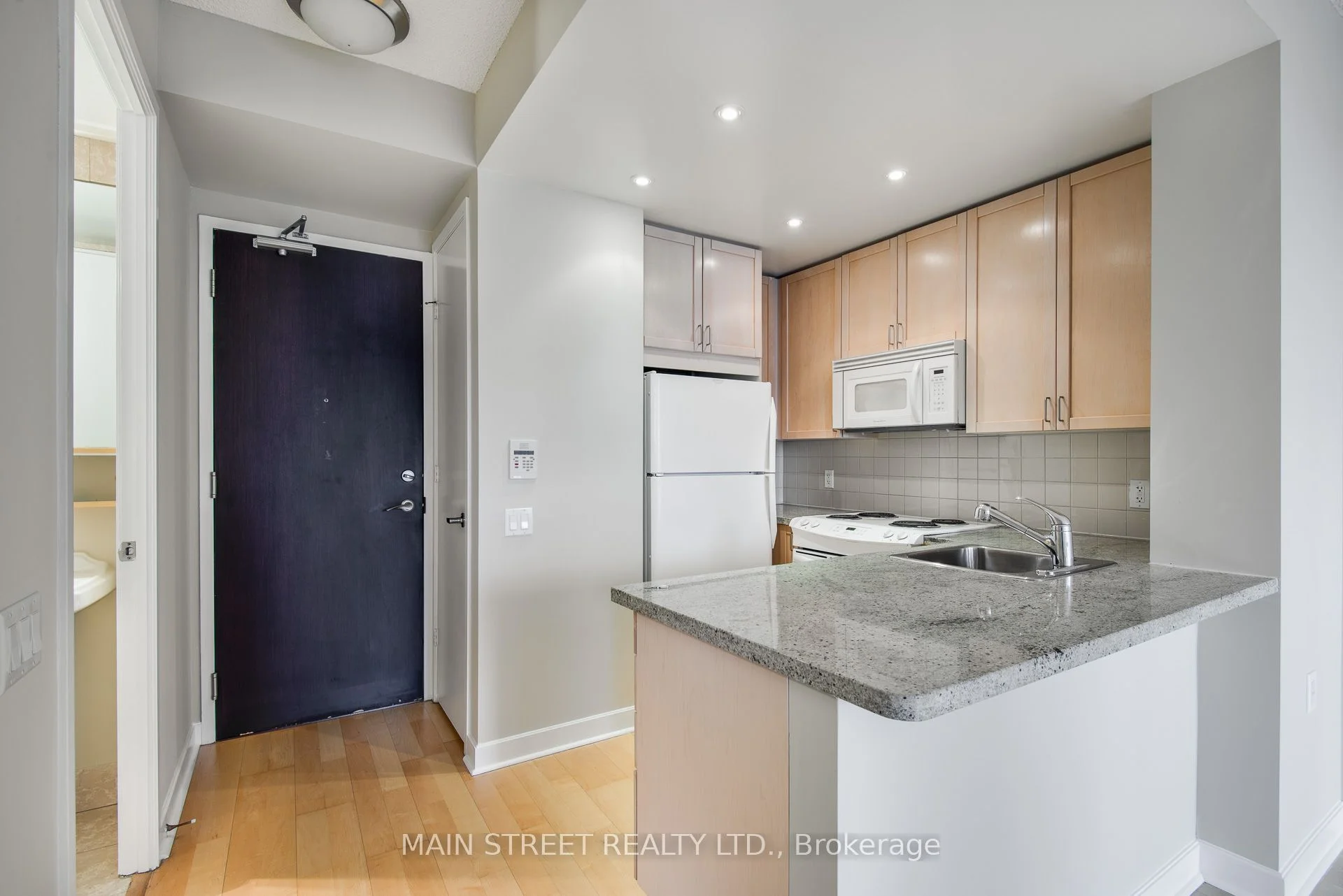 85 Bloor Street E 1404, Toronto C08, On M4w 3y1