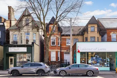 225 Carlton Street 2, Toronto C08, On M5a 2l2