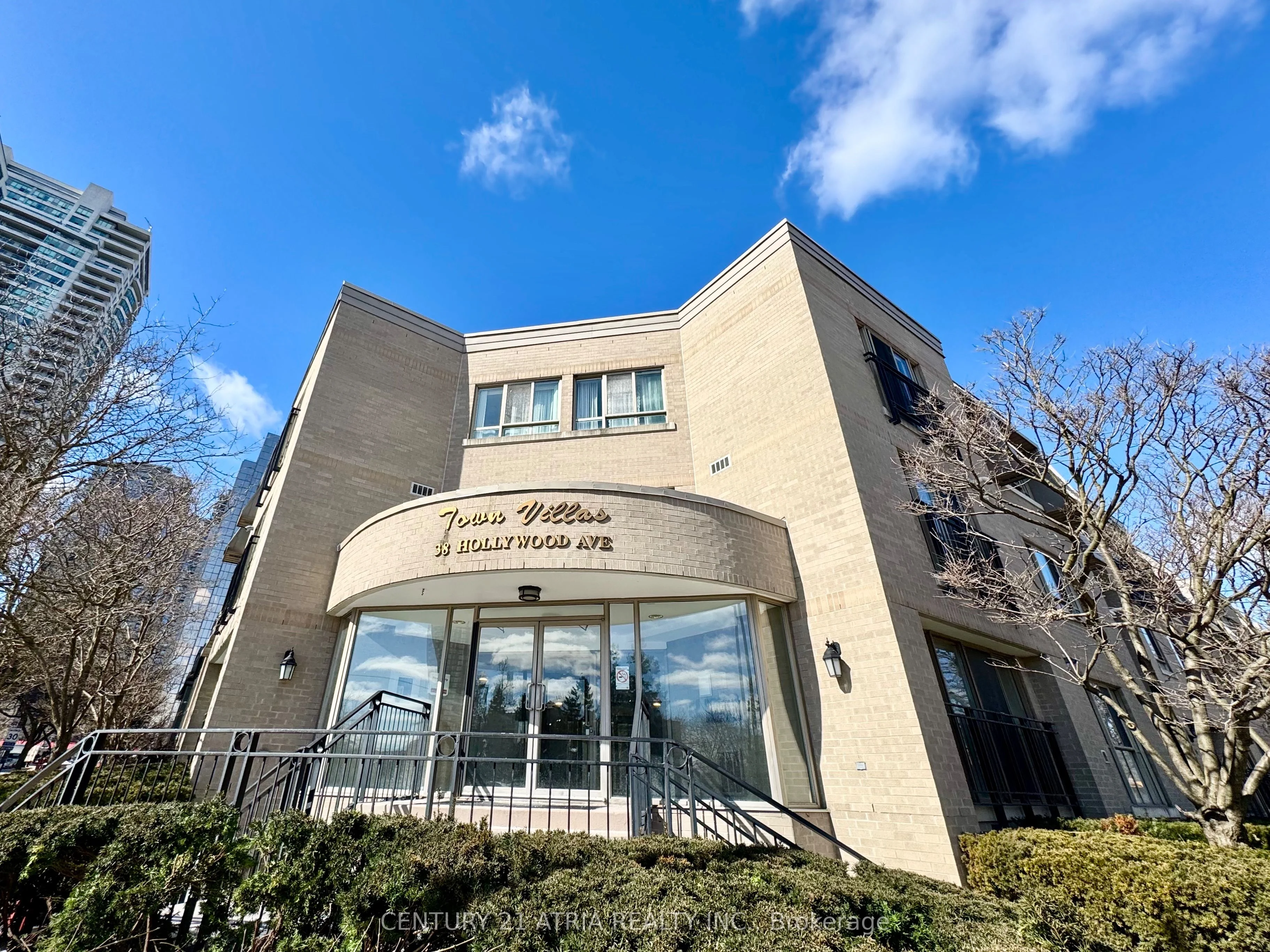 38 Hollywood Avenue 308, Toronto C14, On M2n 6s5