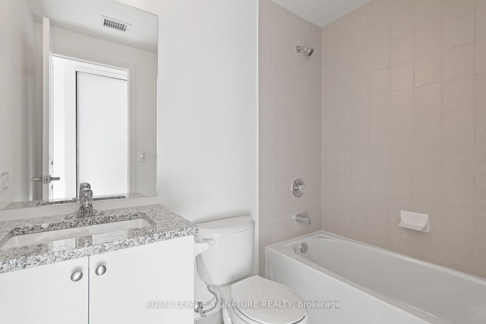 4955 Yonge Street 3117, Toronto C14, ON M2N 0L8