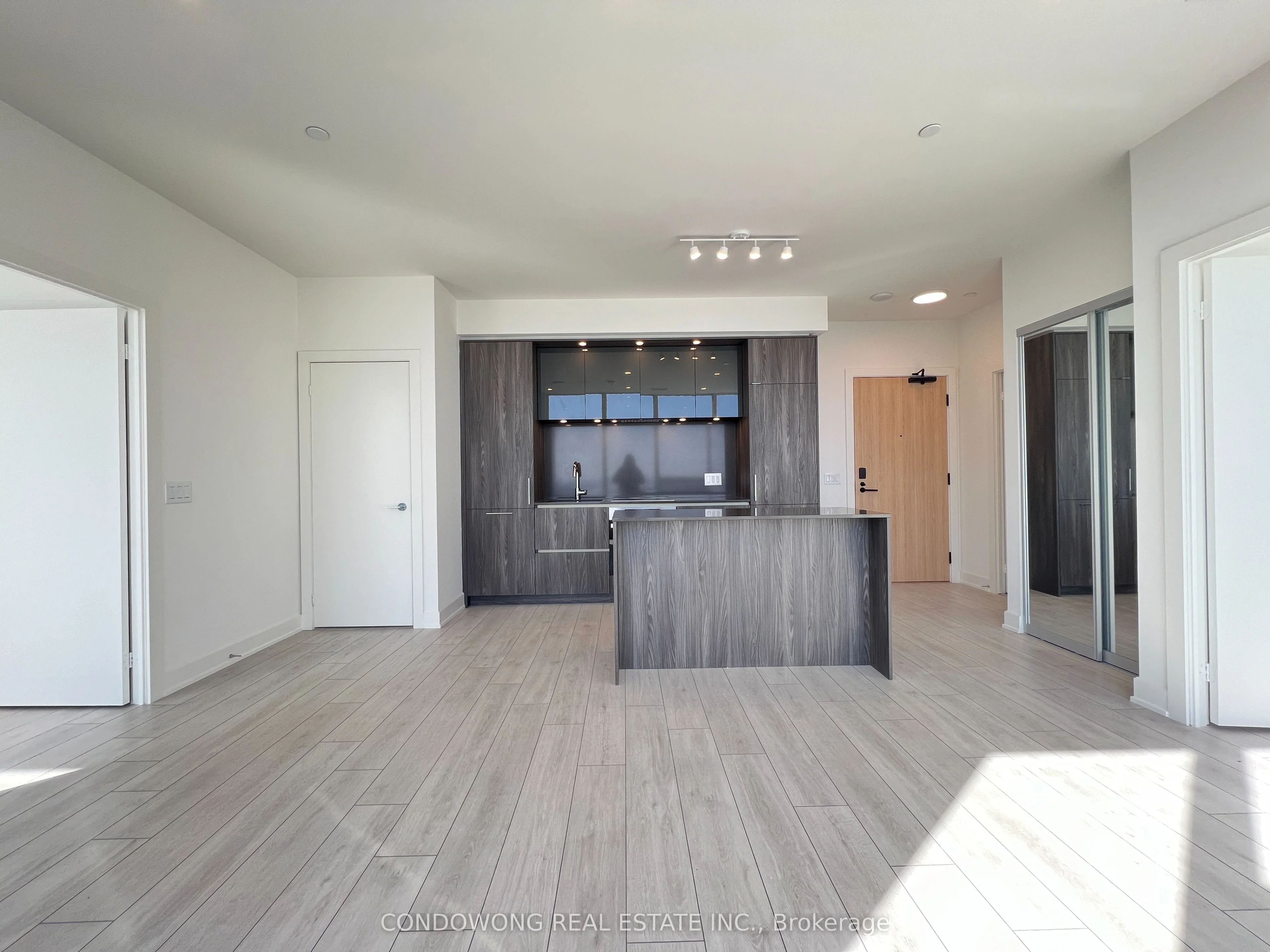 35 Mercer Street 2709, Toronto C01, On M5v 1h2