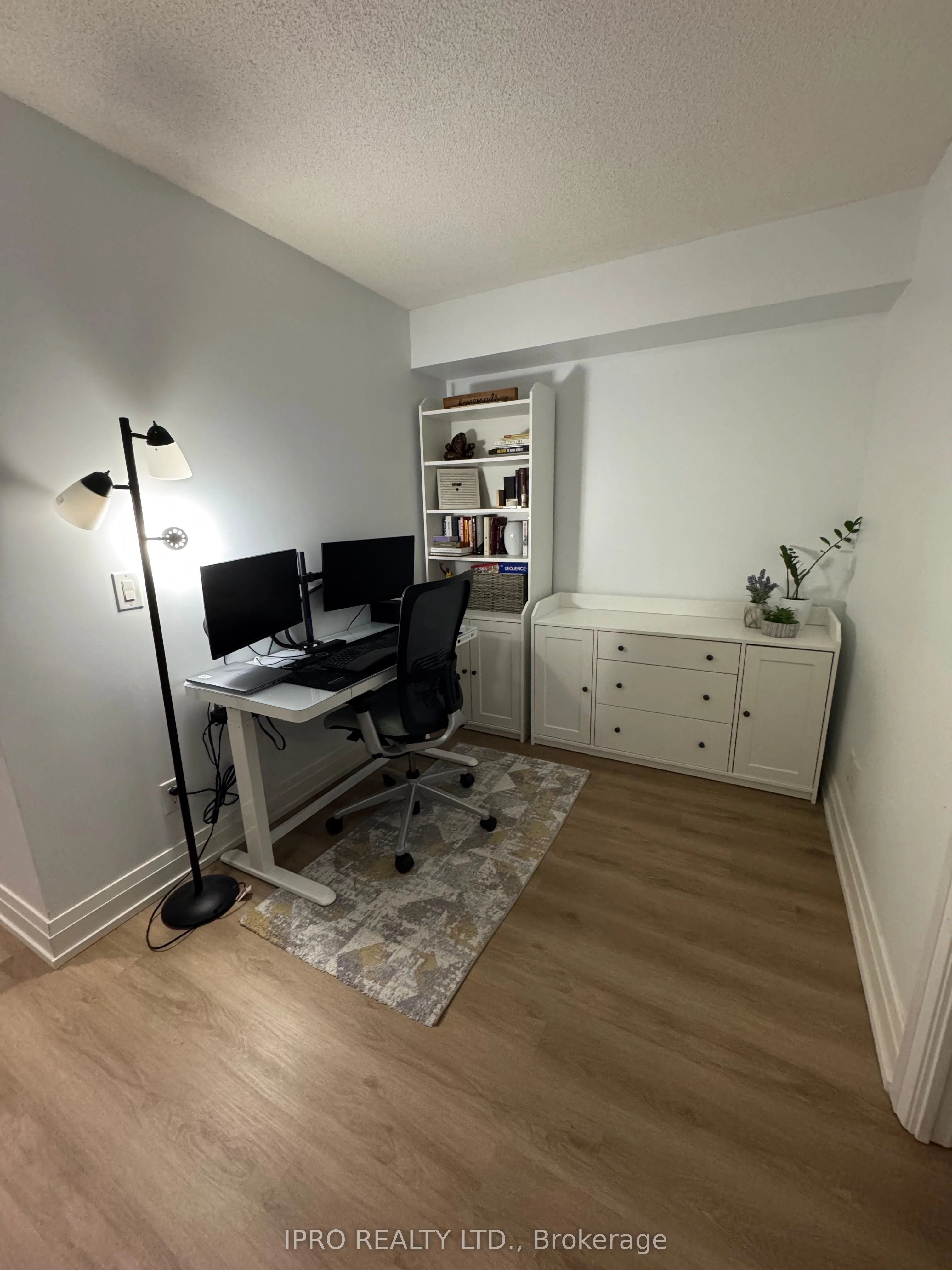 565 Wilson Avenue W307, Toronto C06, ON M3H 0C6