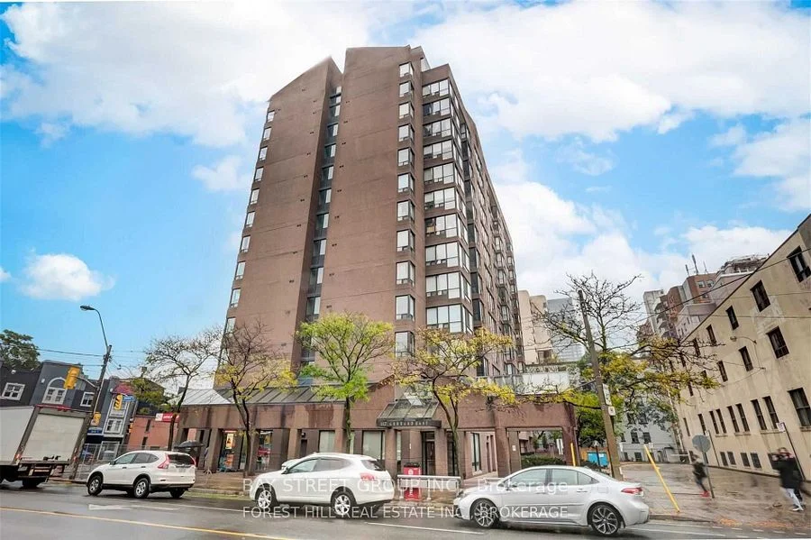 117 Gerrard Street 209, Toronto C08, On M5b 2l4