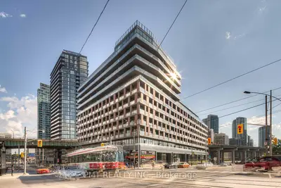 169 Fort York Boulevard 1007, Toronto C01, On M5v 0c8