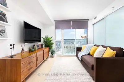 Condo Apartment in Toronto