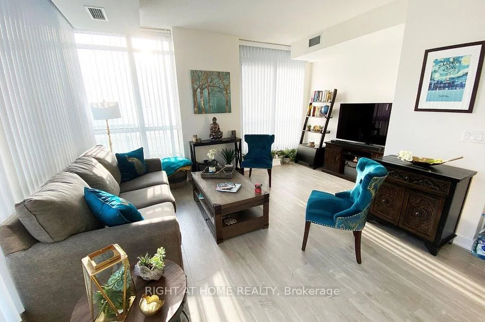 199 Richmond Street W 1706, Toronto C01, ON M5V 0H4