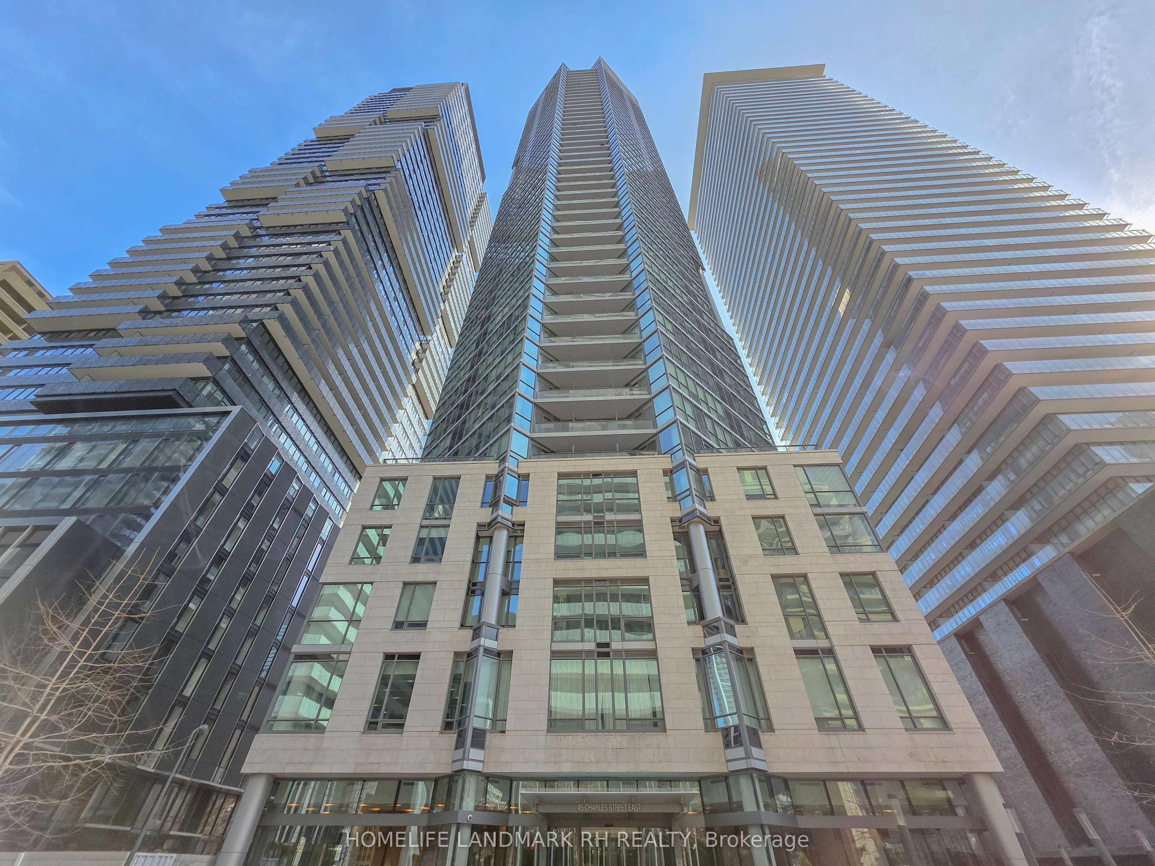 45 Charles Street E 2707, Toronto C08, ON M4Y 0B8