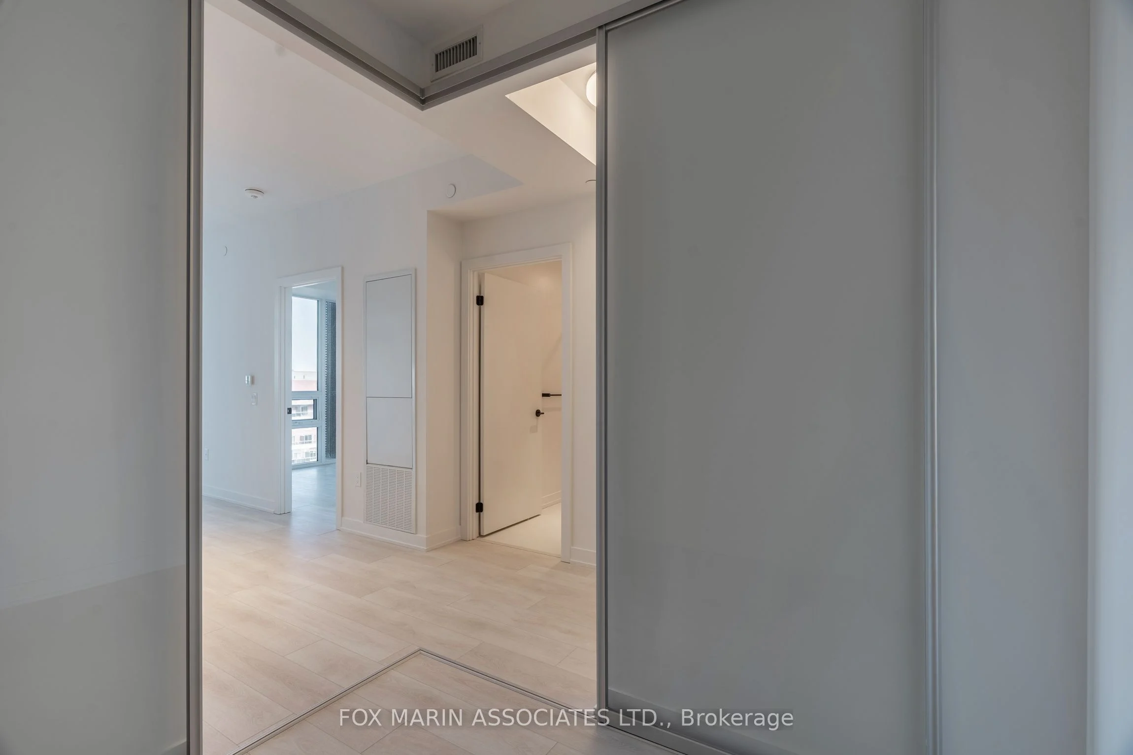 117 Broadway Avenue 1808, Toronto C10, ON M4P 1V3