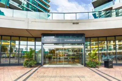 33 Bay Street 4013, Toronto C01, On M5j 2z3