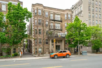 414 Jarvis Street E Ph 1, Toronto C08, On M4y 3x2