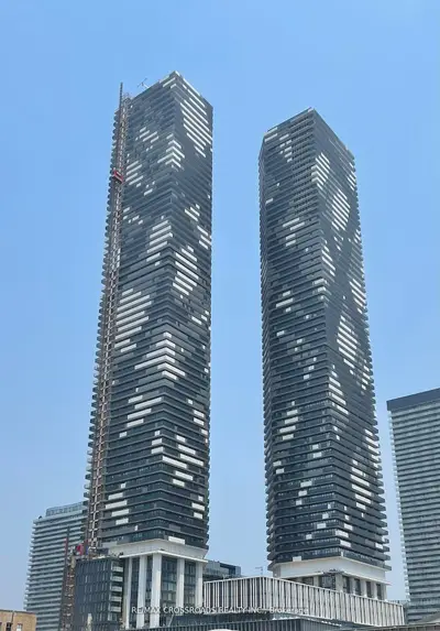 55 Cooper Street 3908, Toronto C08, On M5e 0g1