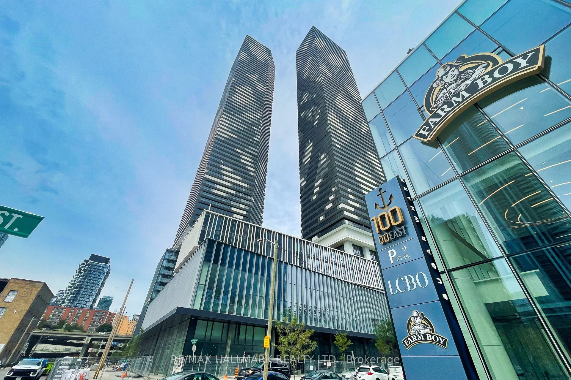 Condo Apartment in Toronto