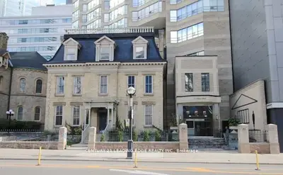 71 Simcoe Street 1504, Toronto C01, On M5j 1w9