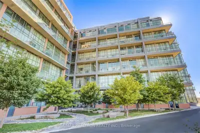 5 Hanna Avenue 324, Toronto C01, On M6k 1w8