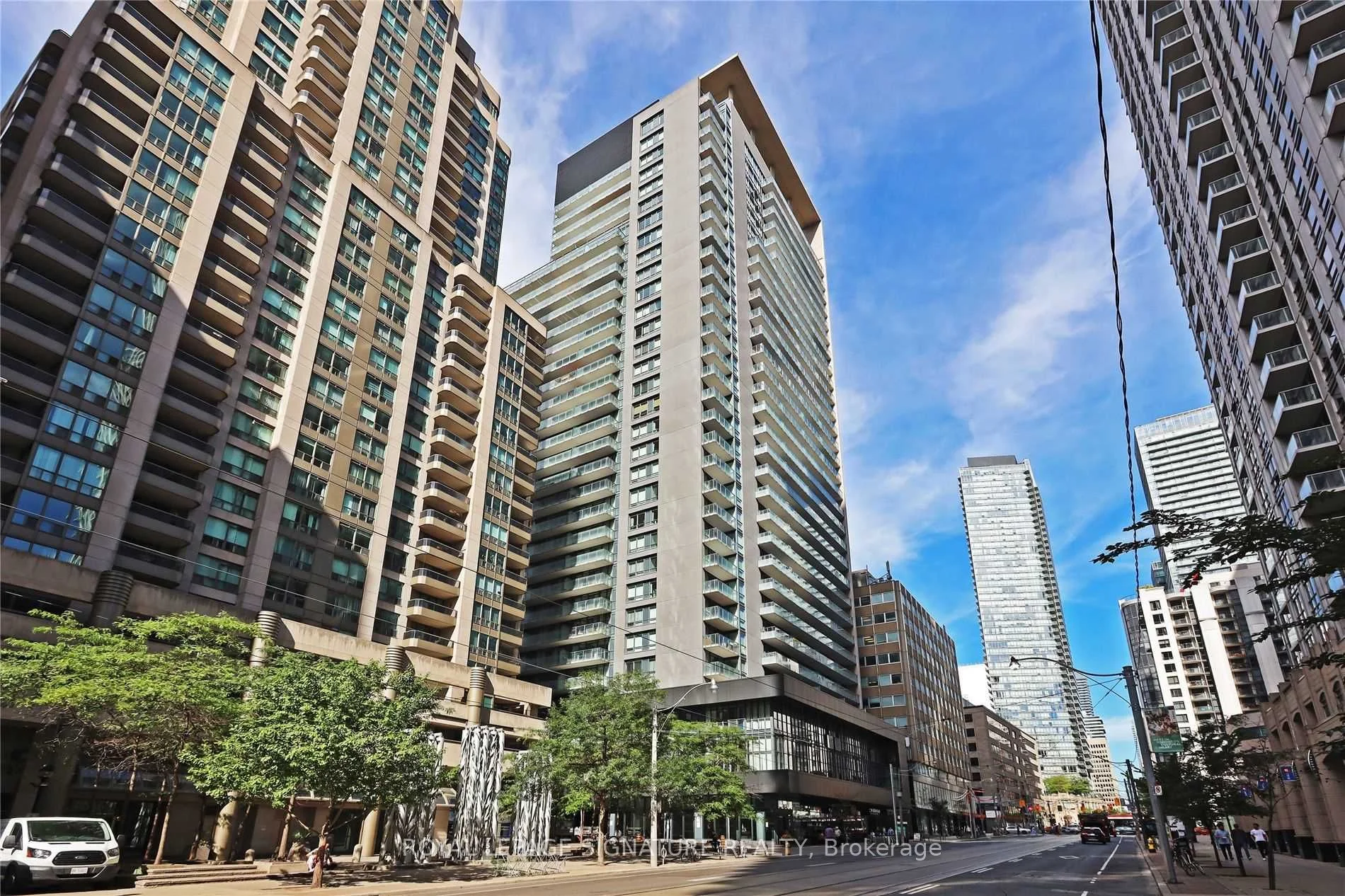 770 Bay Street 204, Toronto C01, On M5g 0a6