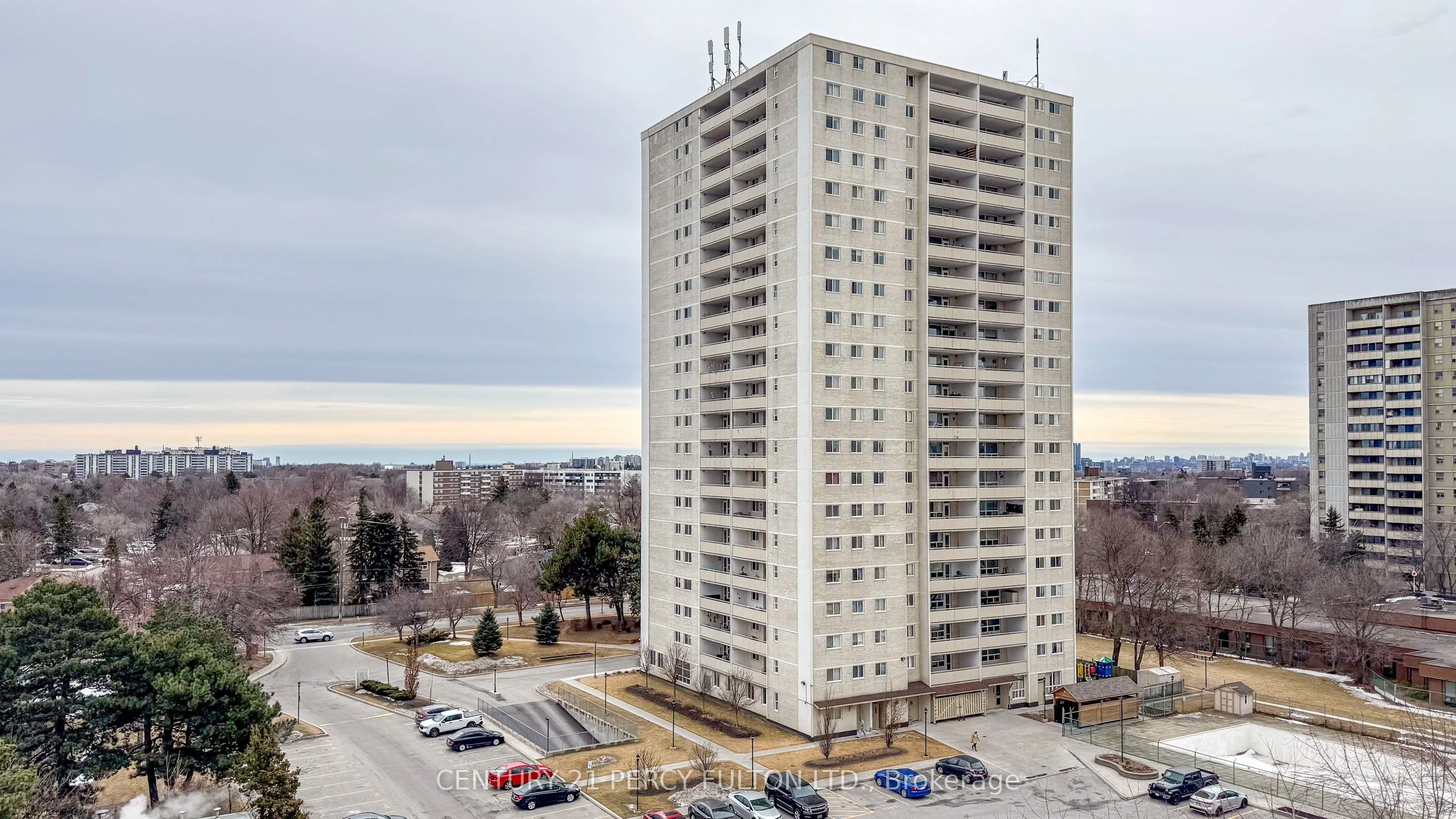 1360 York Mills Road 911, Toronto C13, On M3a 2a2